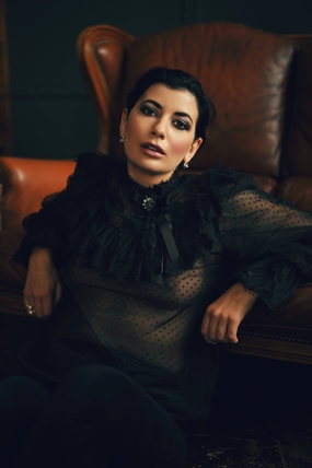 性感成熟风透视装美女人体摄影图片